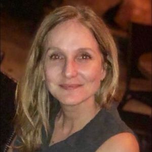 Meet your Posher, Dina